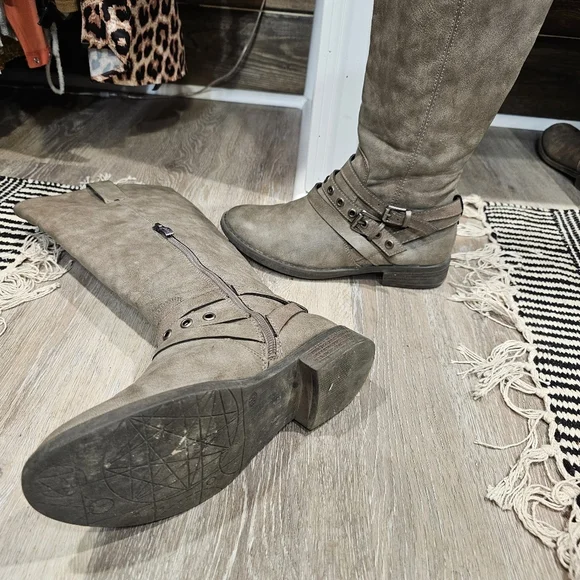 Tall boots grey/ brown with buckle zip - Picture 4 of 10